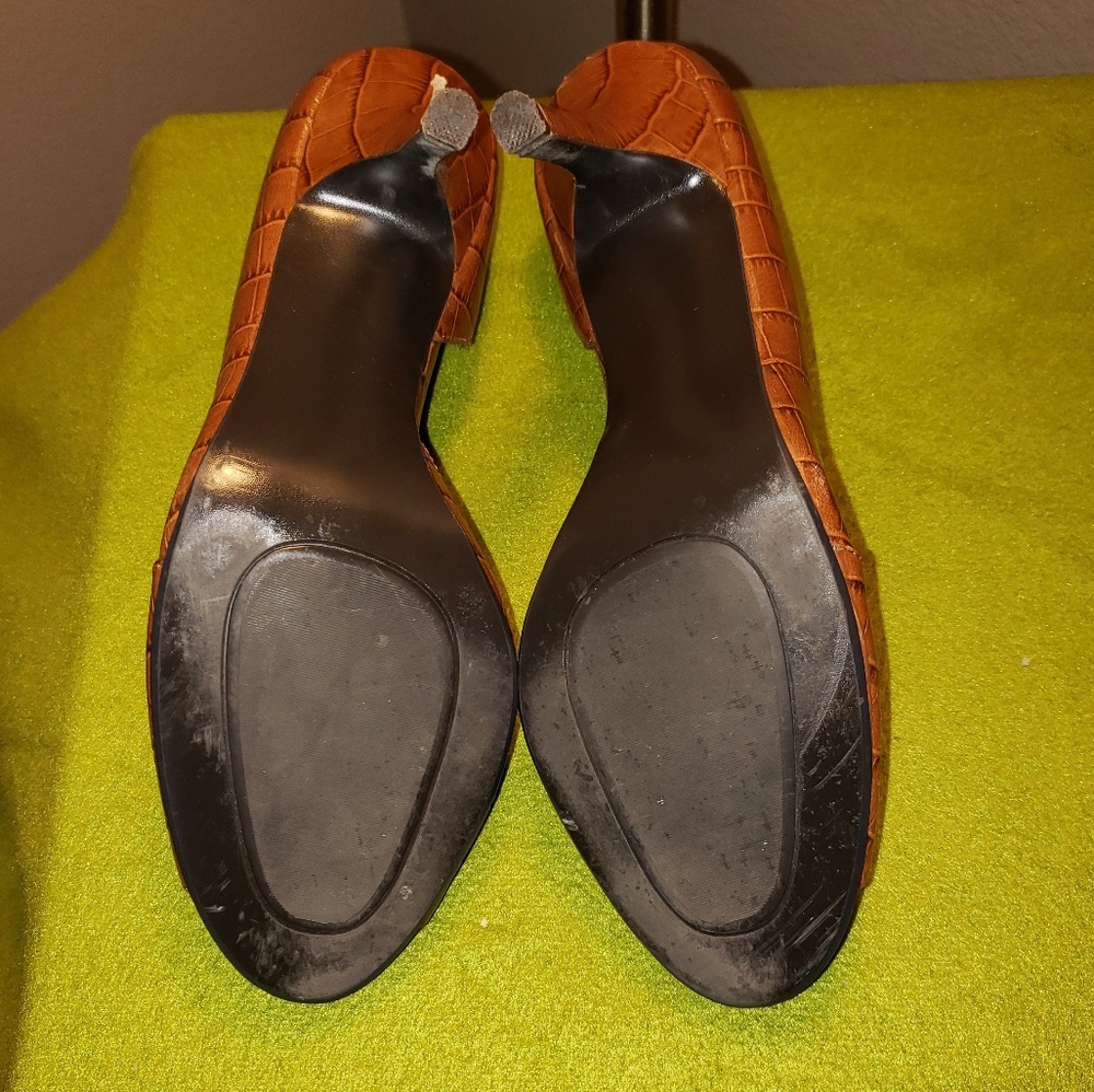 Style & Co Pumps - Picture 3 of 3